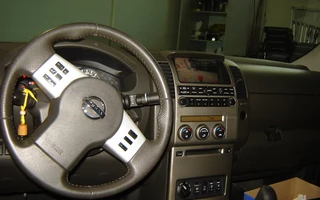 Nissan Navara Aeroklas 2006 pickup